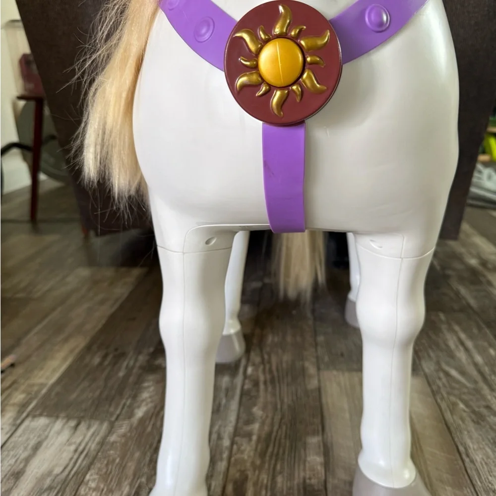 Disney Princess Playdate Maximus Horse Ride On My Size Pony 32